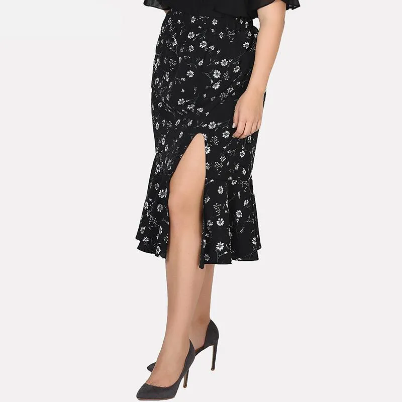 Black Flowers Printed Skirt