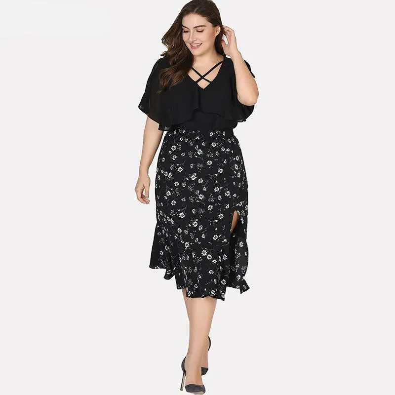 Black Flowers Printed Skirt