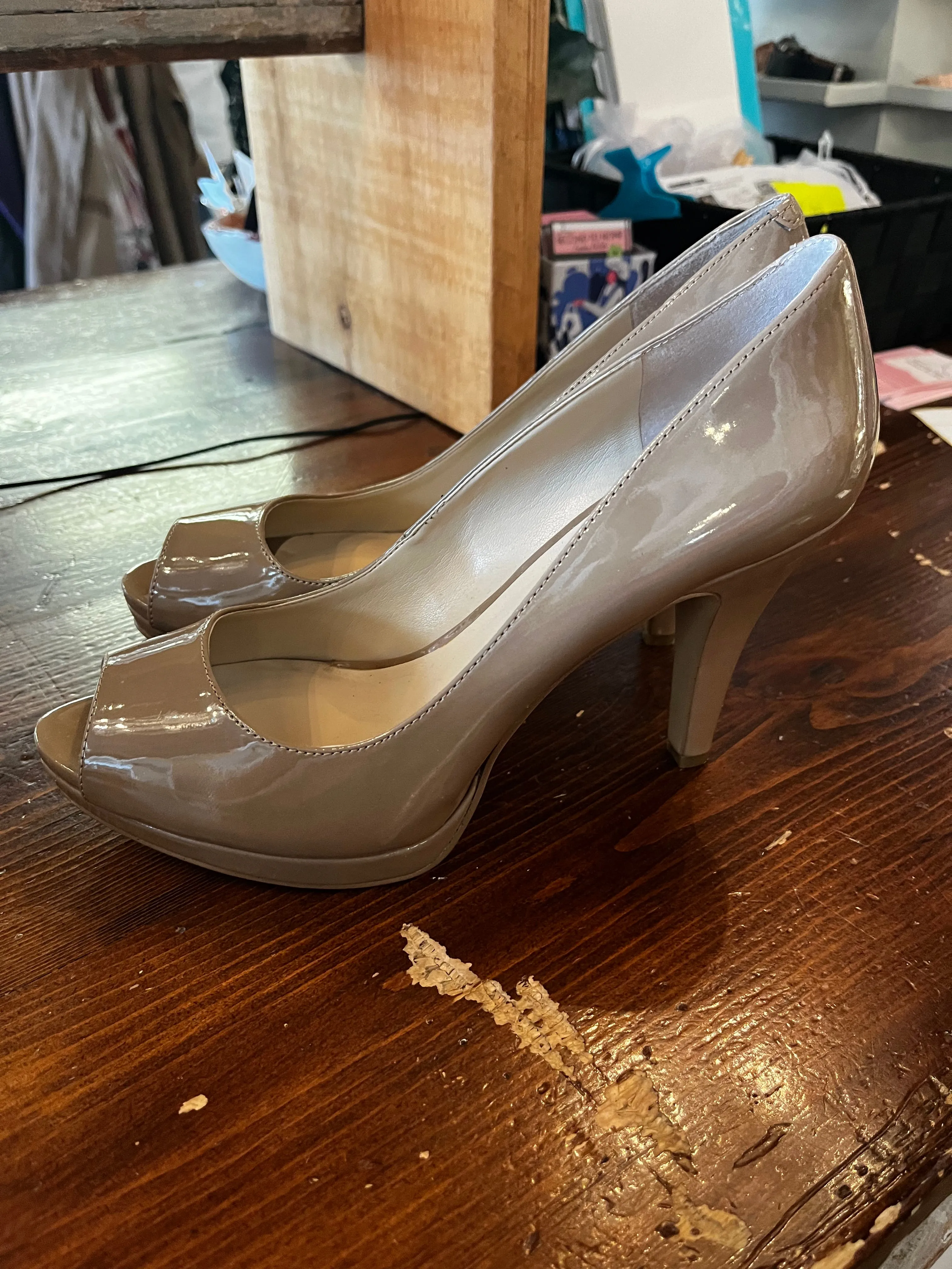 Nine West Beige Pumps (Size 8)